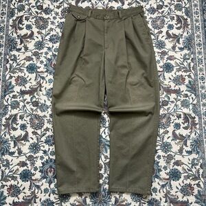 Retro 80’s pleated trousers